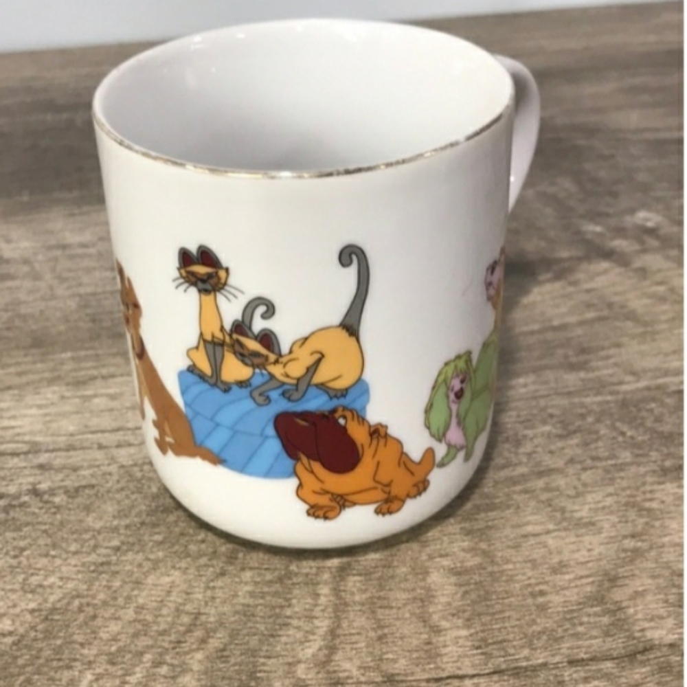 VINTAGE DISNEY LADY & TRAMP MUG